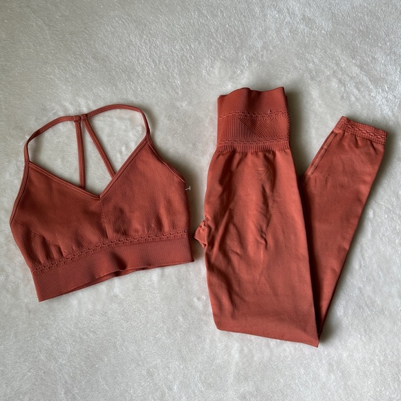 Gymshark Tops - 4. Gymshark Set